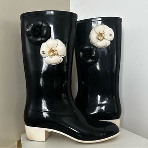 CHANEL Black White Rubber Camellia Rain Boots Sz 10 /40